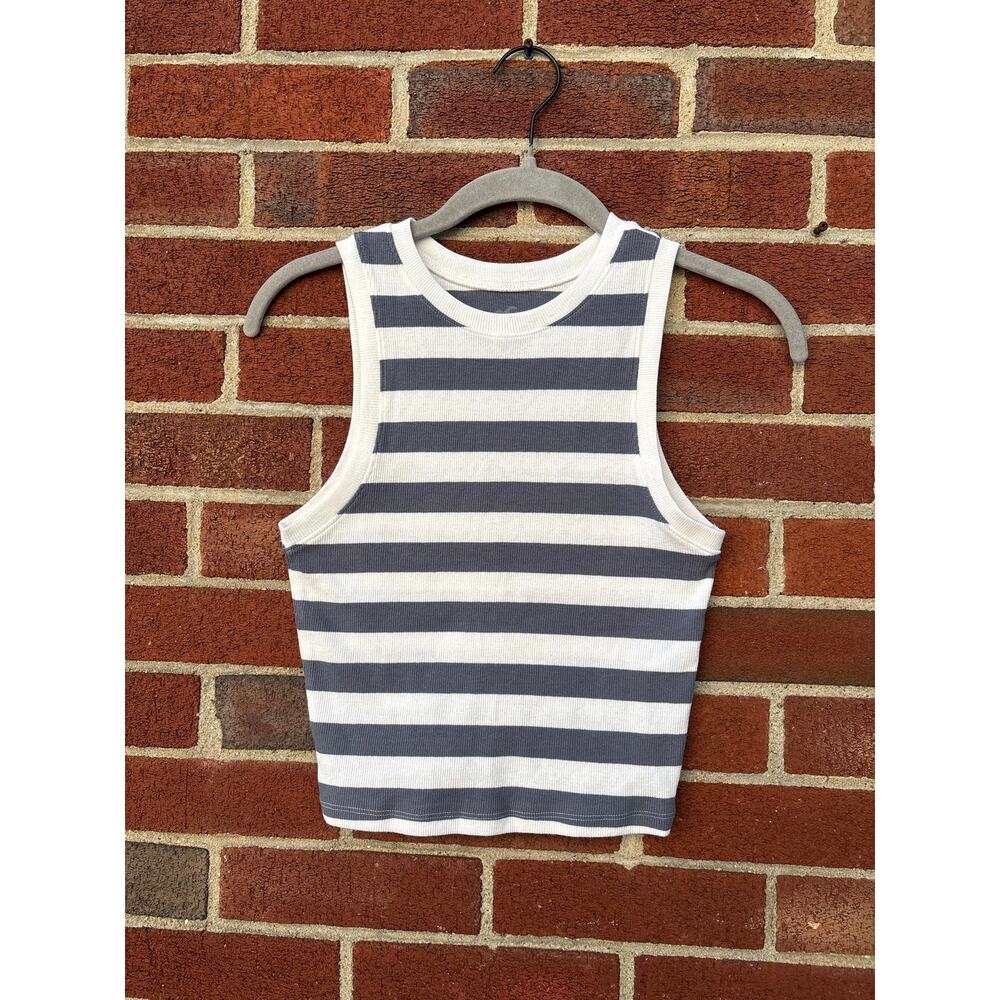 Hollister Ribbed Striped Tank Top Gray White Crop Sleeveless Women Size S - Picture 2 of 5
